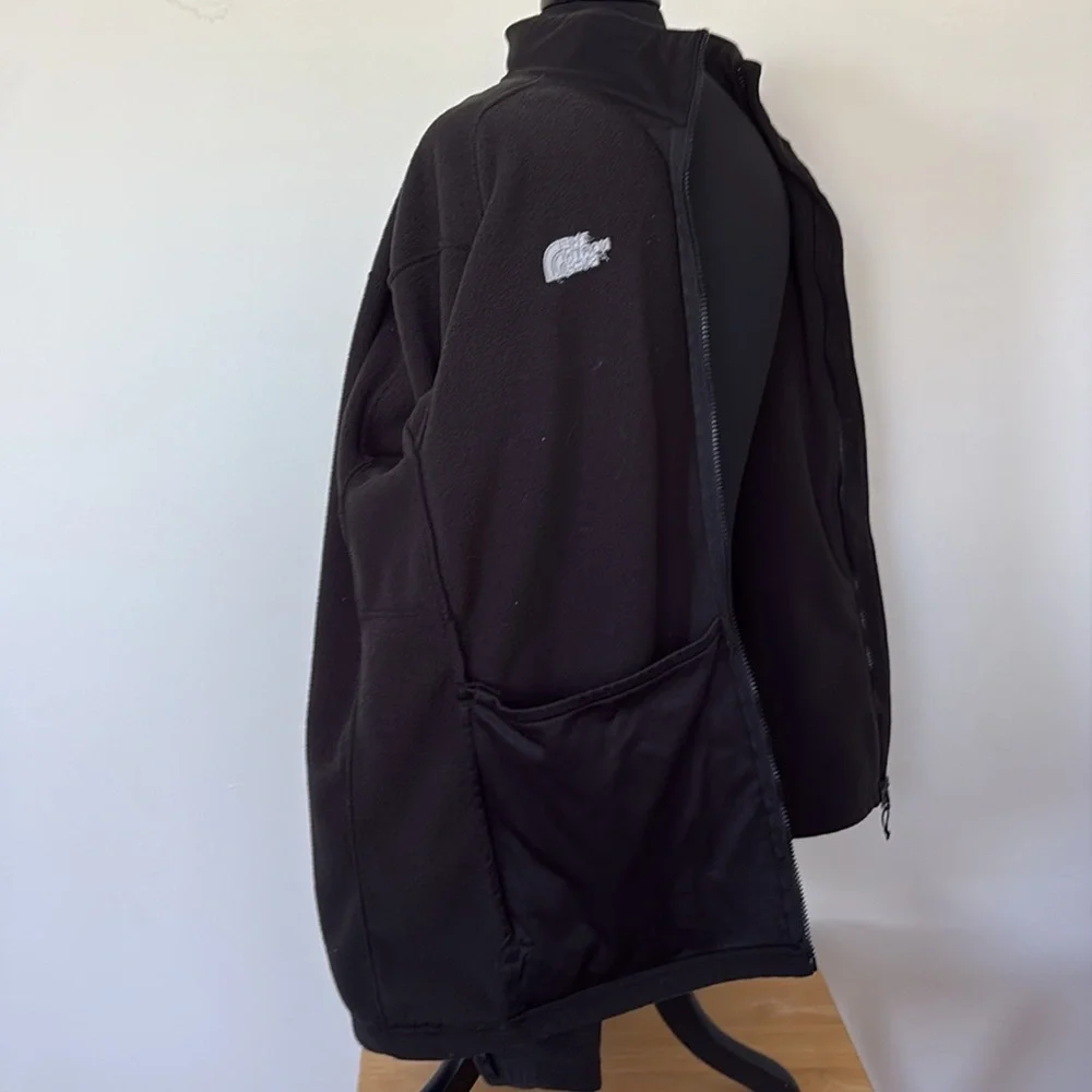 The North Face Men's Black Performance Fleece Size XXL